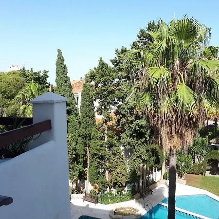 Ola Blanca